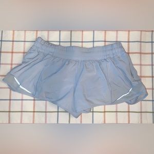 Lululemon Hotty Hot Shorts 2.5” size 8 reg